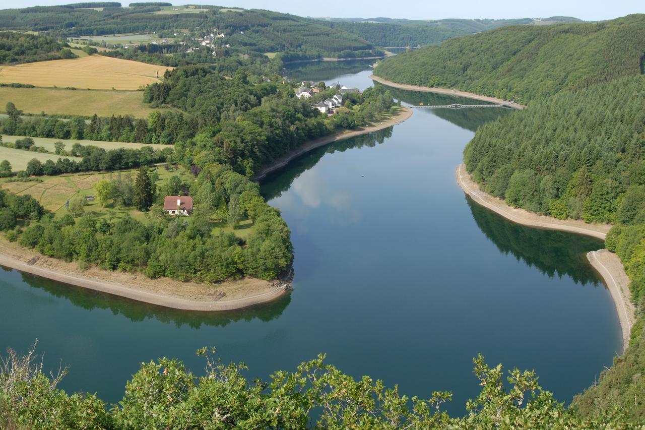 Hotel-Restaurant Beim Schlass Wiltz Екстер'єр фото